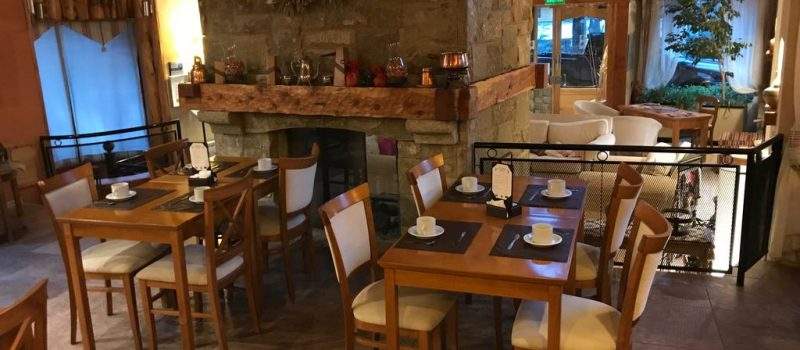 Comedor Comarca Villa Langostura Neuquen Argentina Aparthotel 2 La Angostura