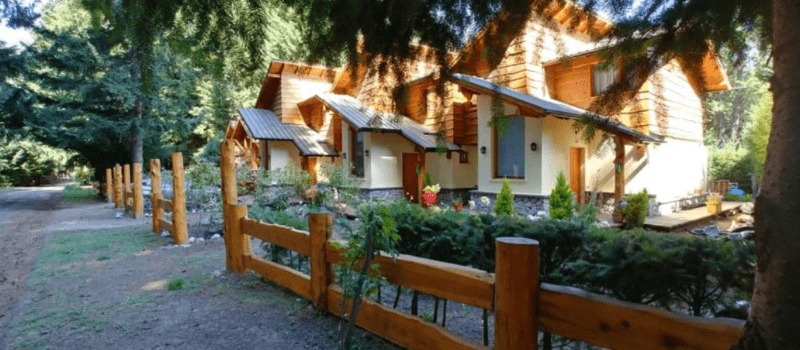 Captura De Pantalla Hotel Rosales Alojamiento Villa La Angostura Neuquen