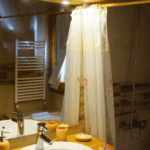 Captura De Pantalla Hotel Rosales Alojamiento Villa La Angostura Neuquen