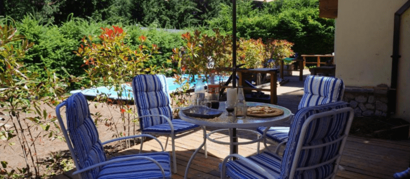 Captura De Pantalla Hotel Rosales Alojamiento Villa La Angostura Neuquen